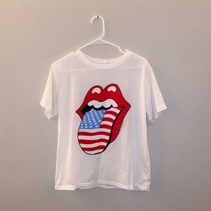 Graphic tee